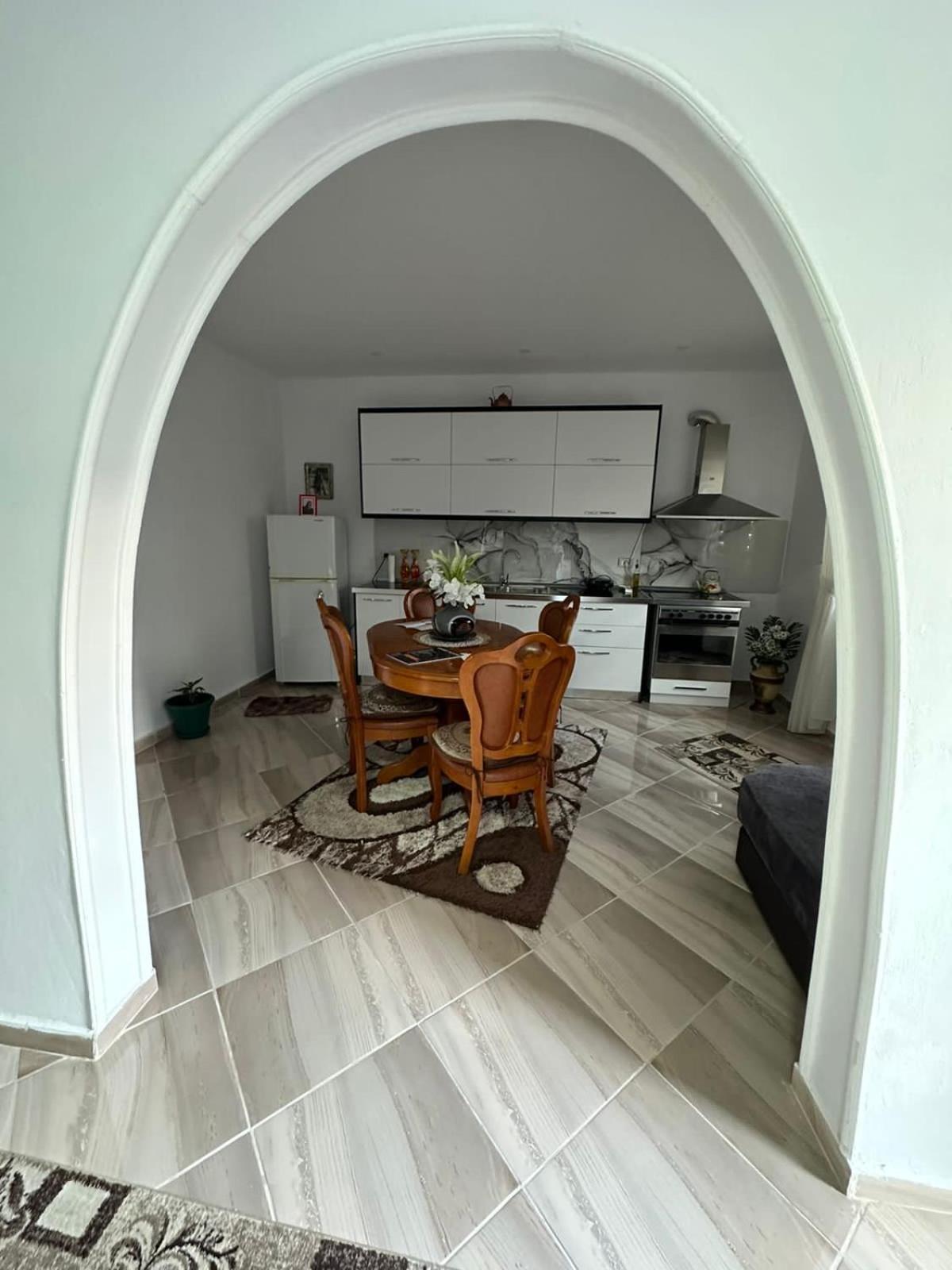 Guesthouse Albi Berat Ngoại thất bức ảnh